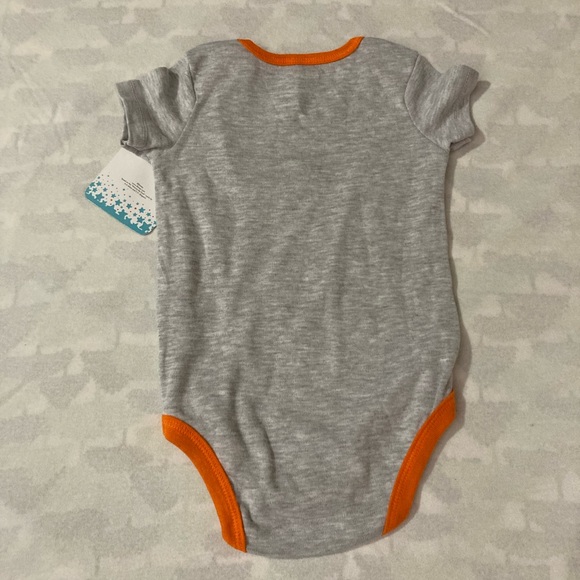 💛Winnie the Pooh tigger onesie - Picture 9 of 11
